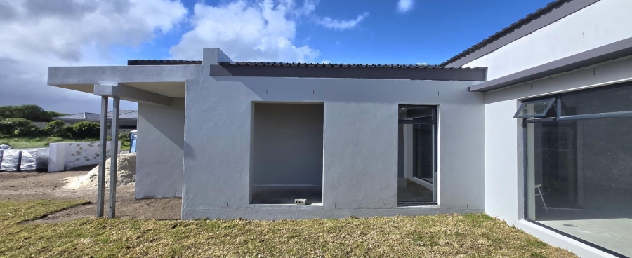 5 Bedroom Property for Sale in Kleinbaai Western Cape